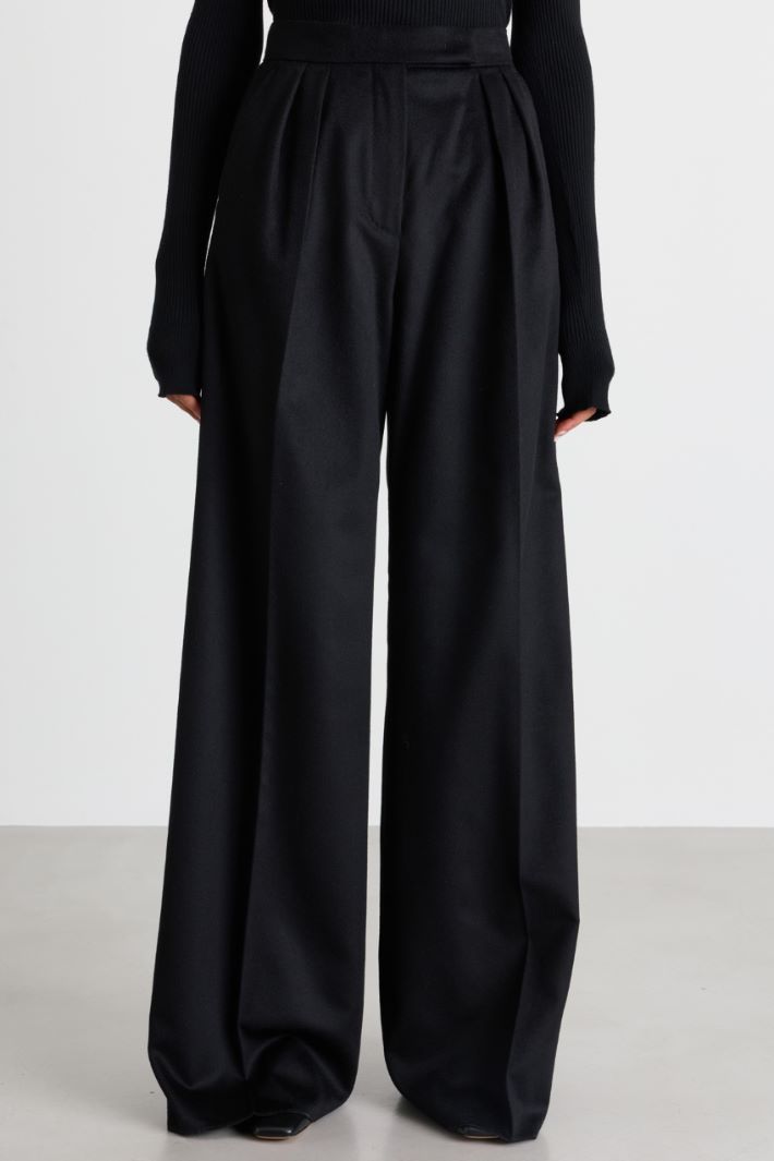 Palazzo trousers in lightweight drapé - BLACK - Intrend - 2