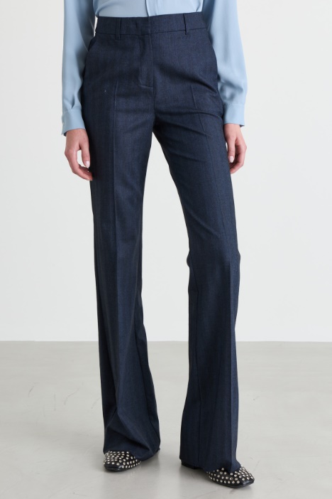 Pantalone flare in gabardina