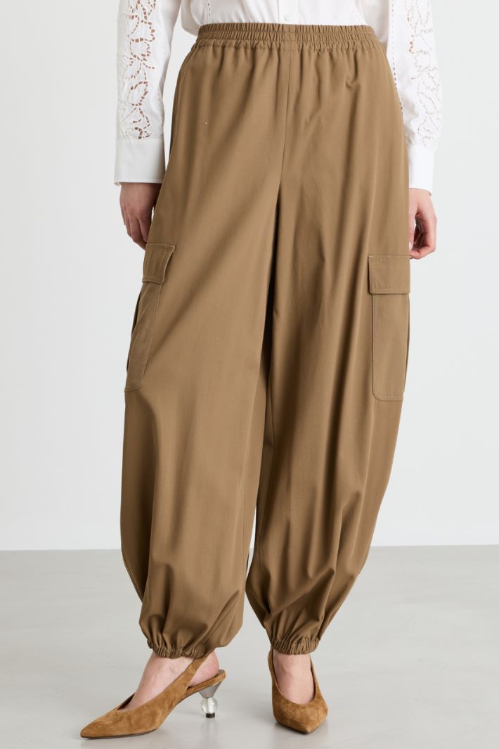 High-waisted baggy trousers - CAMEL - Intrend - 2