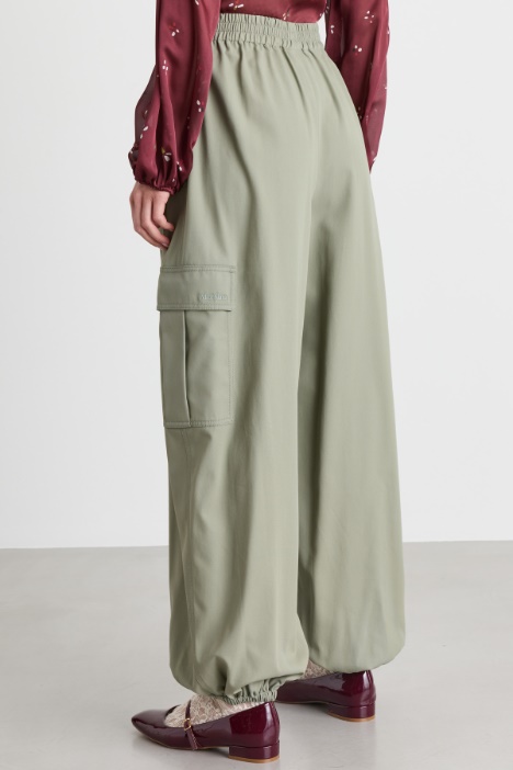 Pantalone baggy in twill di puro cotone a vita alta
