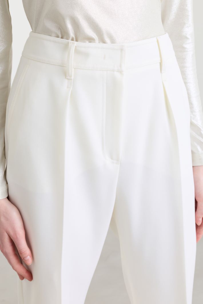Pantalone in gabardina con pinces - BIANCO - Intrend - 3