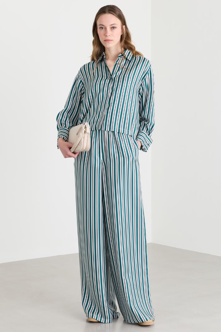 Wide-leg trousers with an elasticated waist - GREEN WHITE BLACK - Intrend