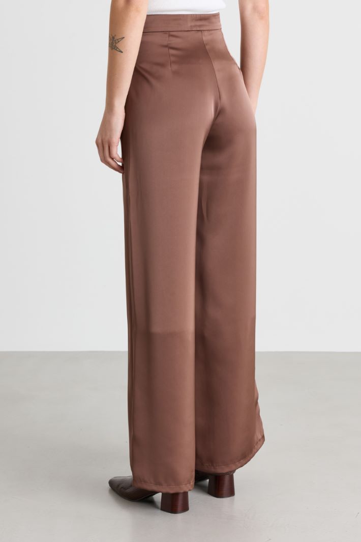 Wide-leg satin trousers - BROWN - Intrend - 4