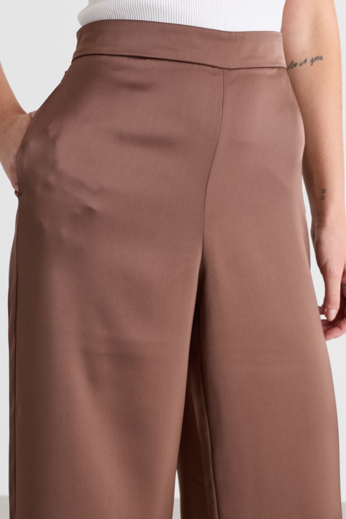 Wide-leg satin trousers - BROWN - Intrend - 3