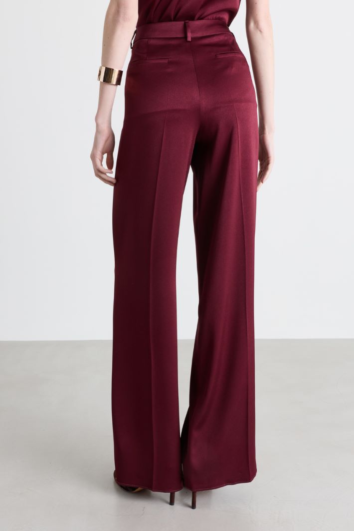 Wide-leg satin trousers - BORDEAUX - Intrend - 4