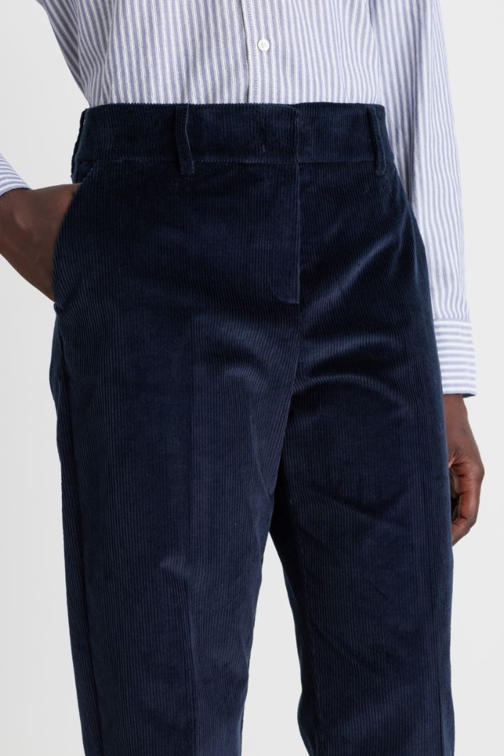 Carrot-fit corduroy trousers - BLUE - Intrend - 3
