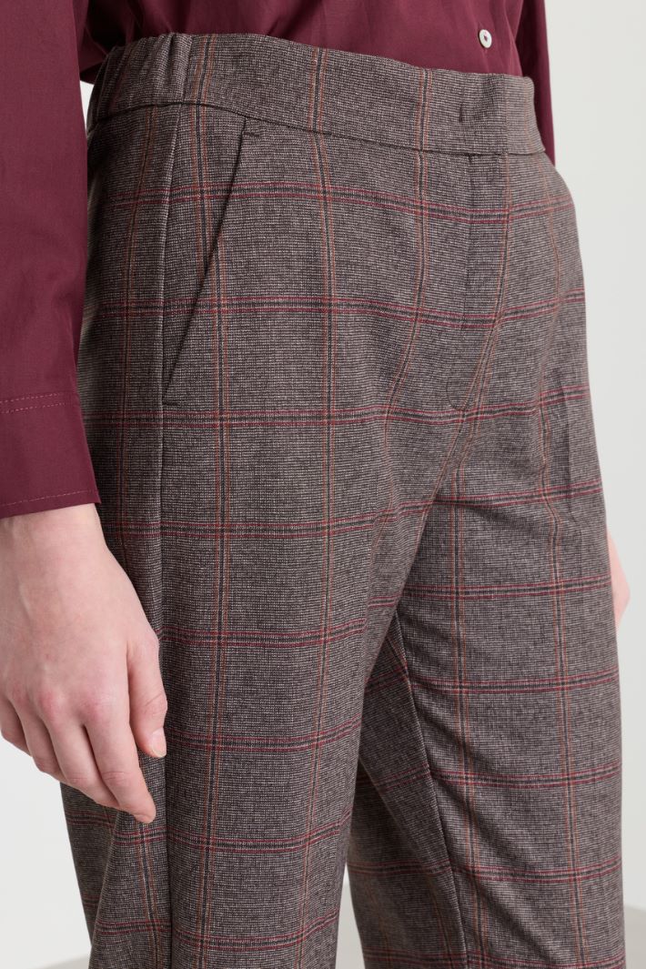 Slim-fit trousers - BROWN - Intrend - 3