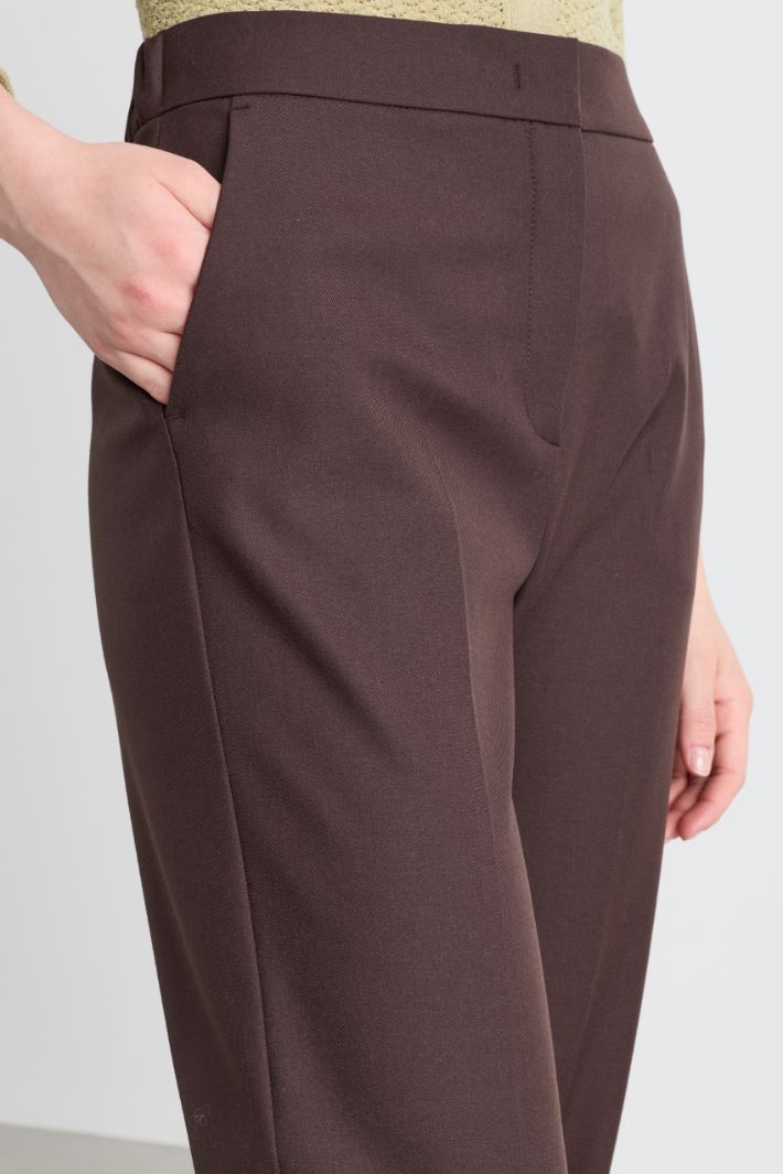 Pantalón de corte ajustado - MARRÓN - Intrend - 3