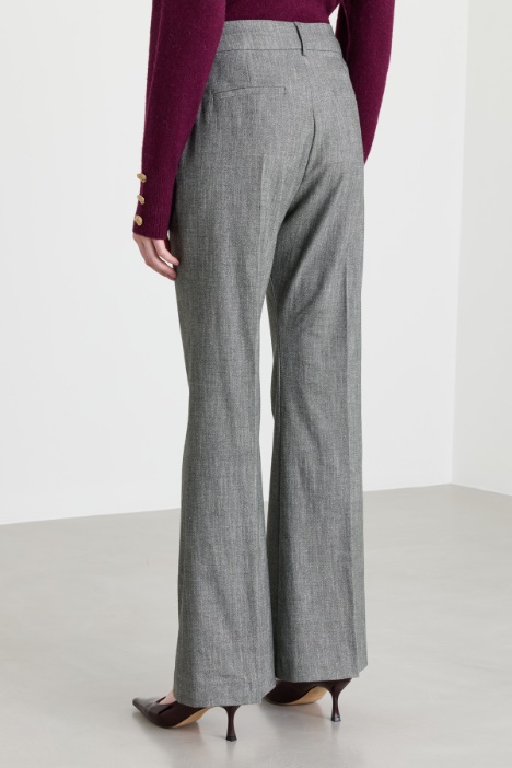 Pantalone flare in twill