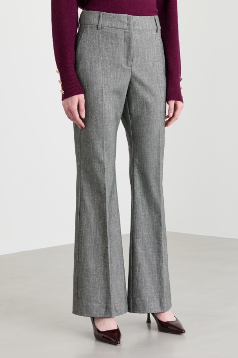 Pantalone flare in twill