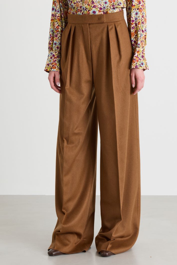 Double-pleated palazzo trousers - BROWN - Intrend - 2