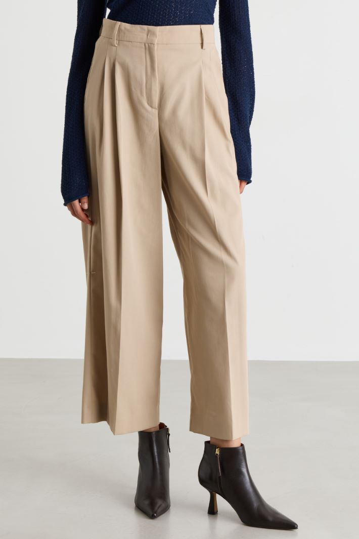 Double-pleat cropped trousers - BEIGE - Intrend - 2
