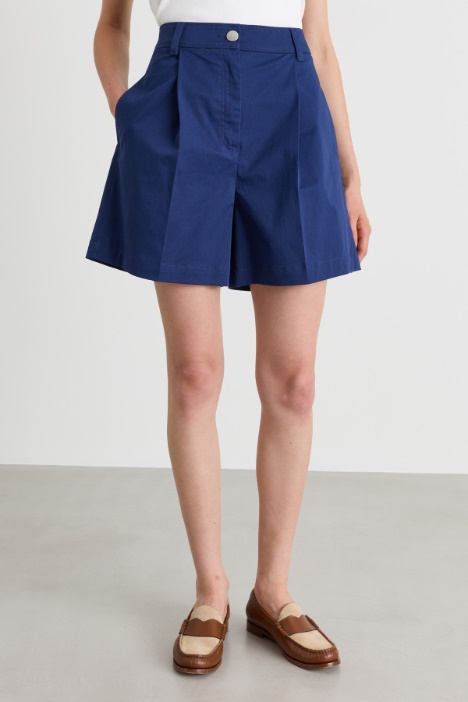 Short in gabardina