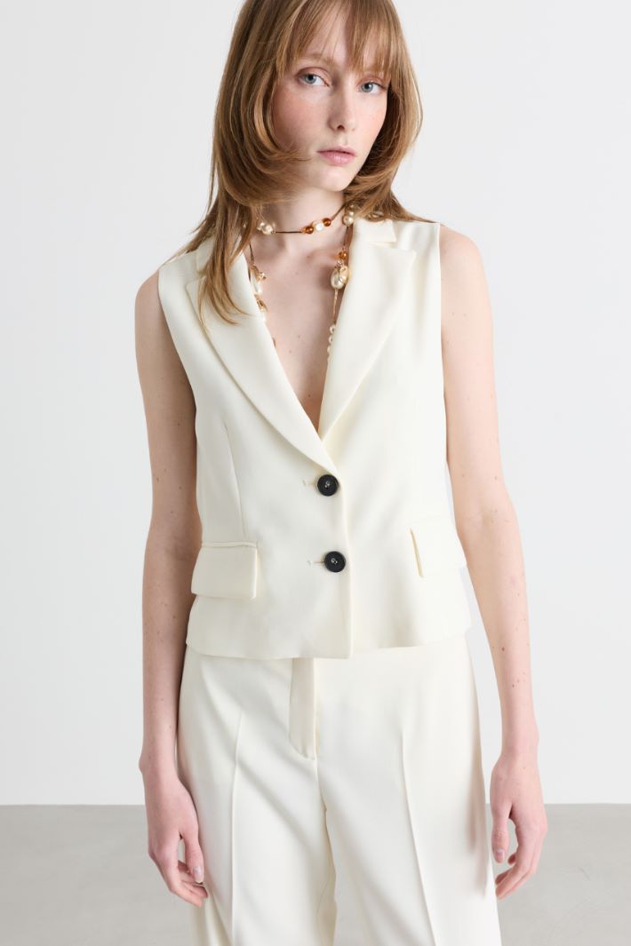 Matte Satin Waistcoat - WHITE - Intrend - 2