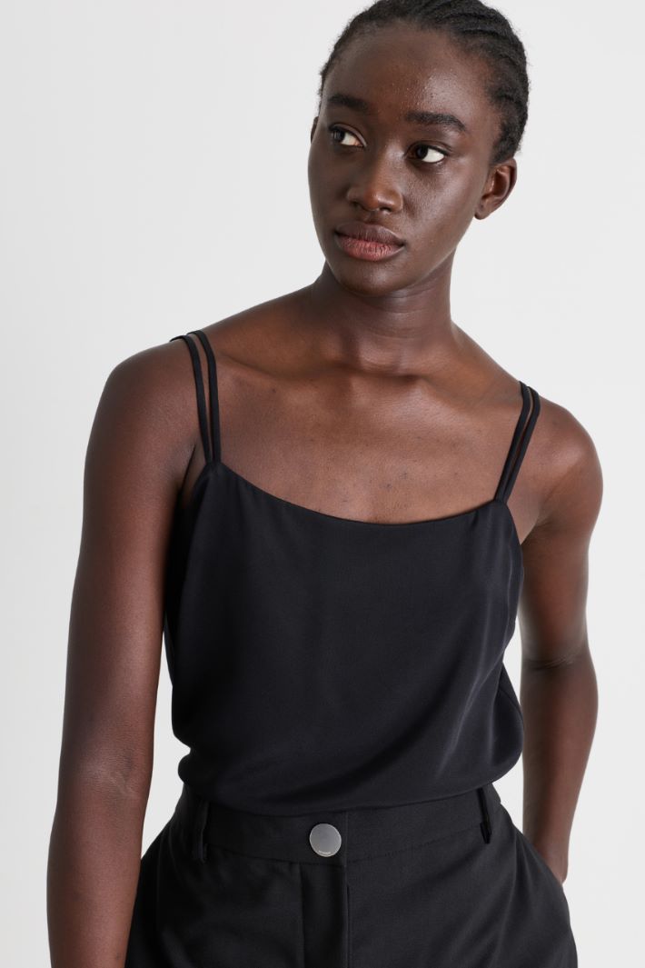 Stretch crepe de chine top - BLACK - Intrend - 3