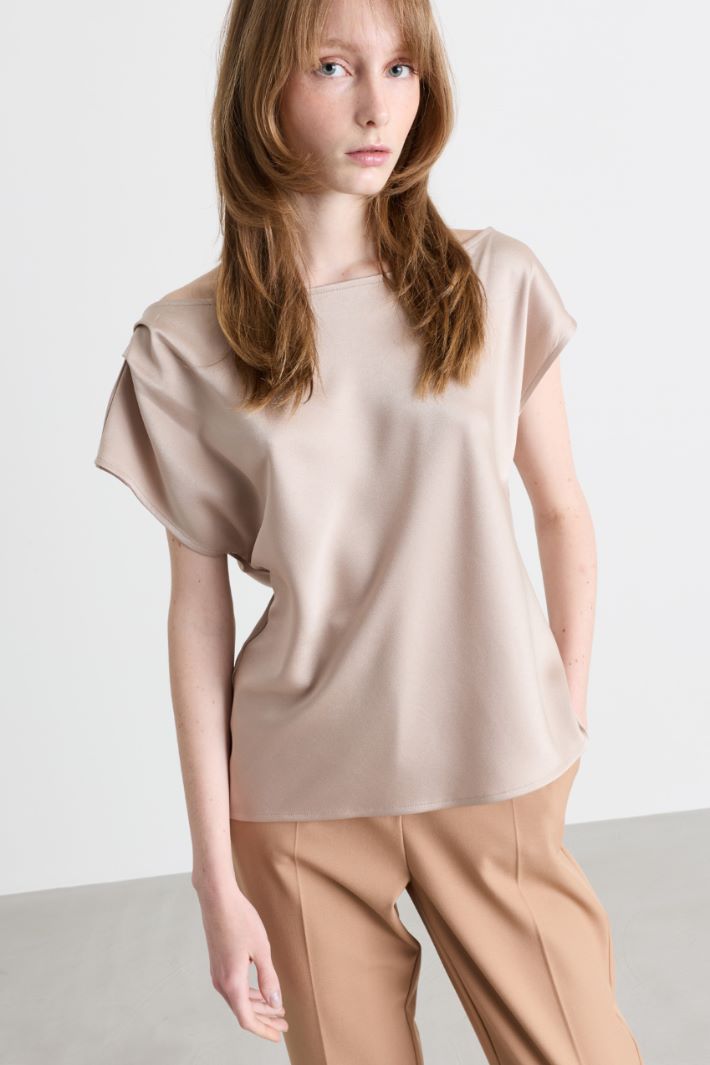 Asymmetric draped satin top - BEIGE - Intrend - 2