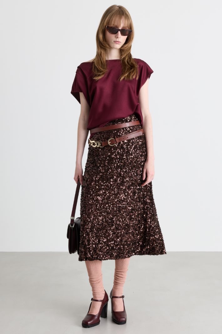 Asymmetric draped satin top - BORDEAUX - Intrend
