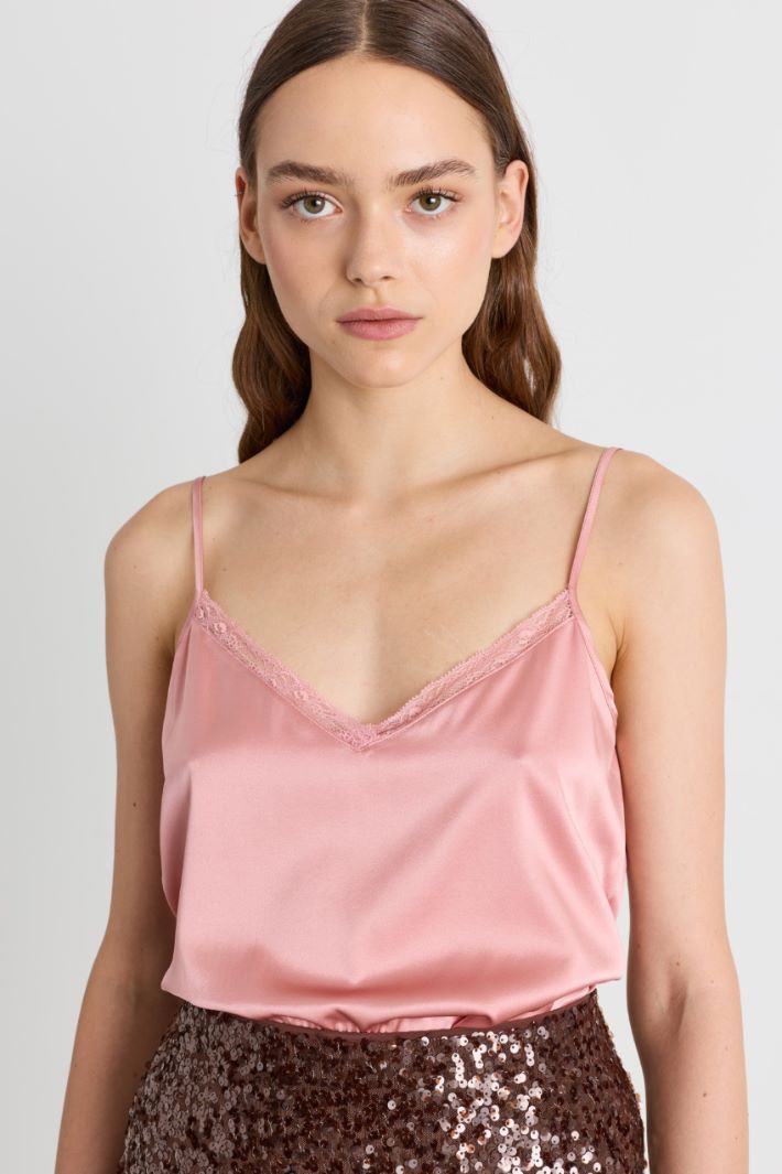 Top a V in raso - ROSA - Intrend - 3
