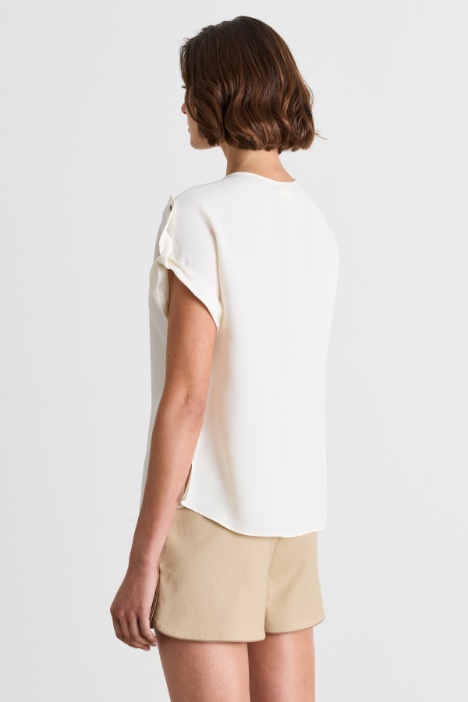 Blusa con cut-out sul davanti