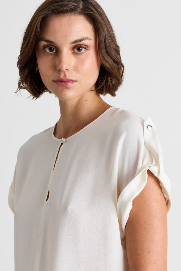 Blusa con cut-out sul davanti - BIANCO - Intrend - 3