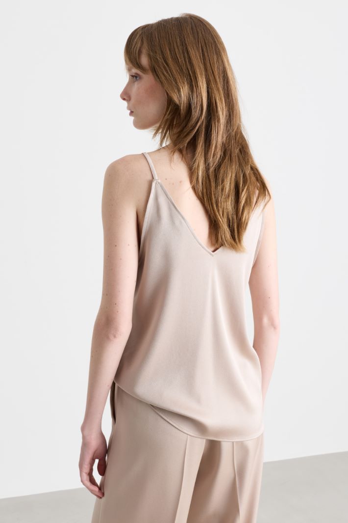 V-neck top - BEIGE - Intrend - 4