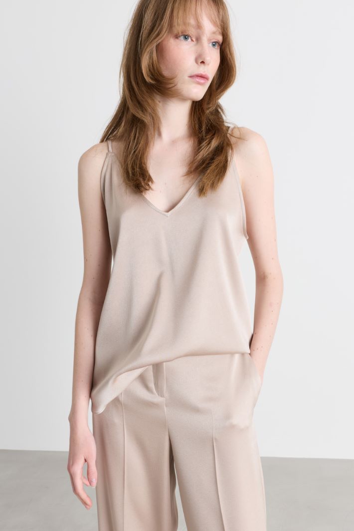 V-neck top - BEIGE - Intrend - 2