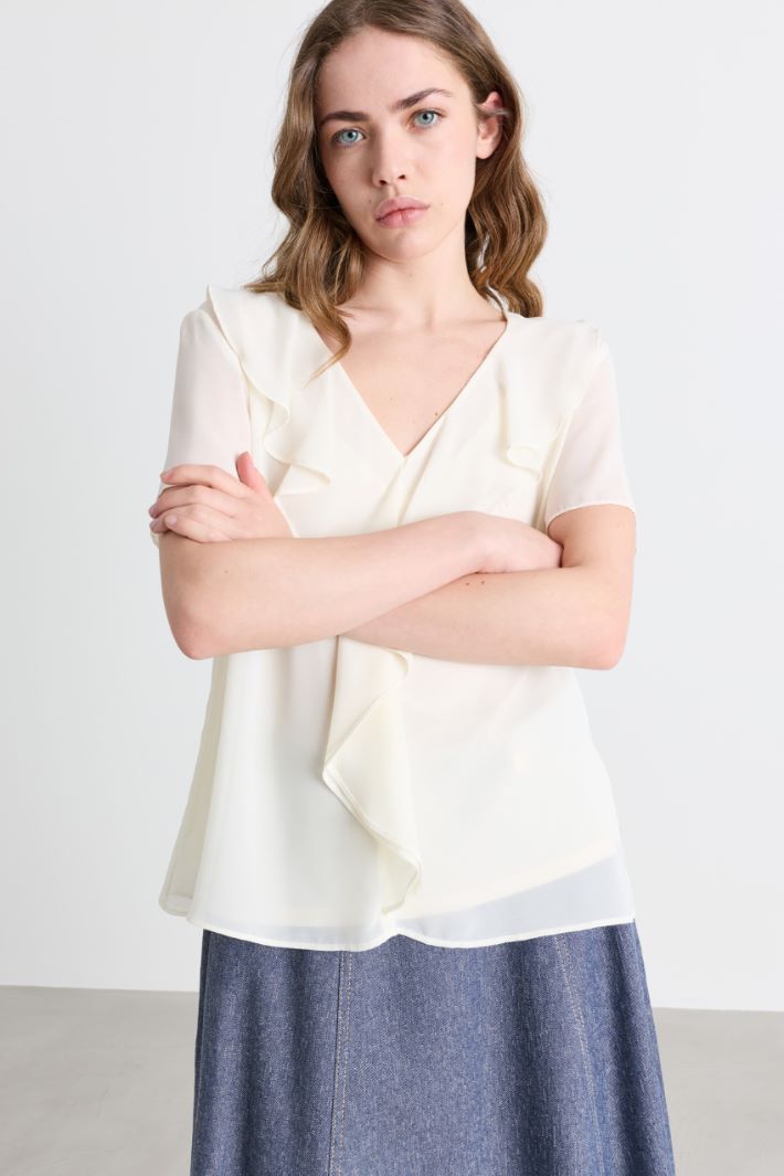 Top in georgette con volant - BIANCO - Intrend - 2
