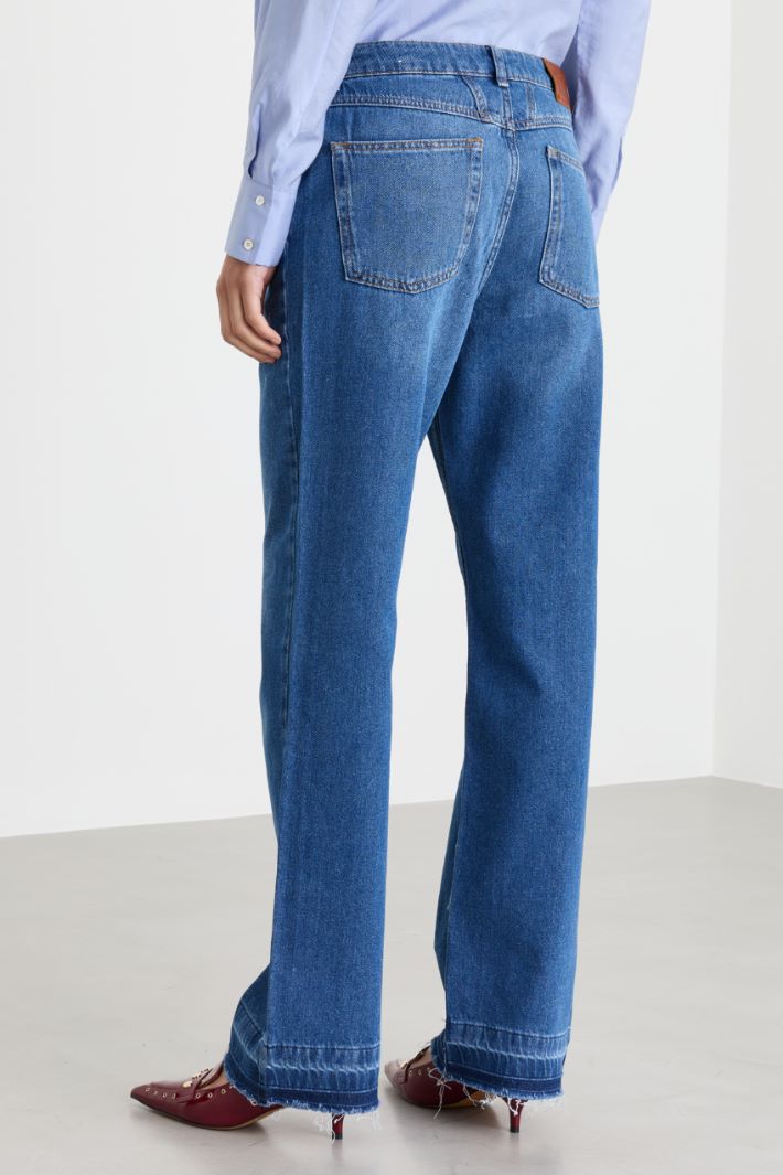 Straight jeans with a raw hem - BLUE - Intrend - 4