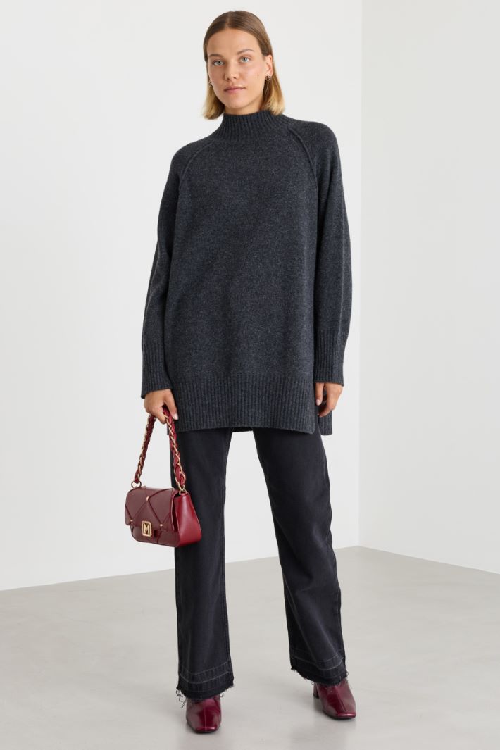 Straight jeans with a raw hem - BLACK - Intrend
