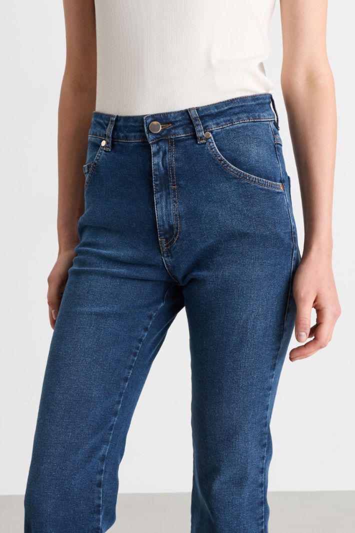 Flare jeans with frayed hem - BLUE - Intrend - 3
