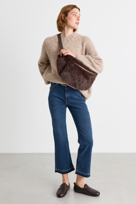 Flare jeans with frayed hem - Intrend