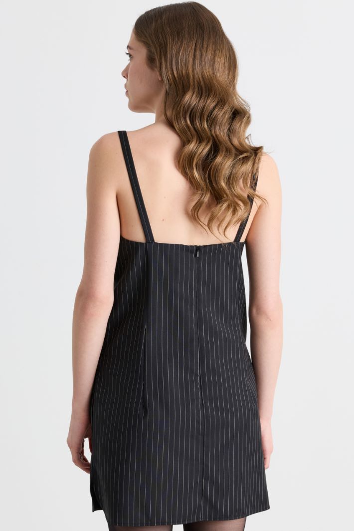 Pinstripe wool canvas dress - BLACK - Intrend - 4