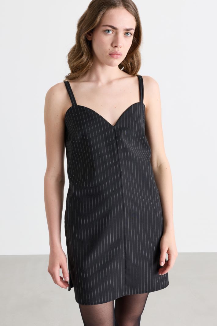 Pinstripe wool canvas dress - BLACK - Intrend - 2