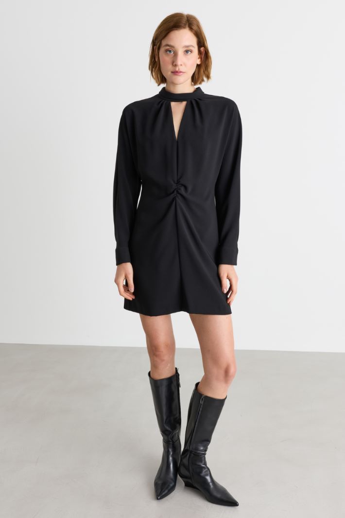 Cady sheath dress with cut-out and jewelled buttons - BLACK - Intrend - 2