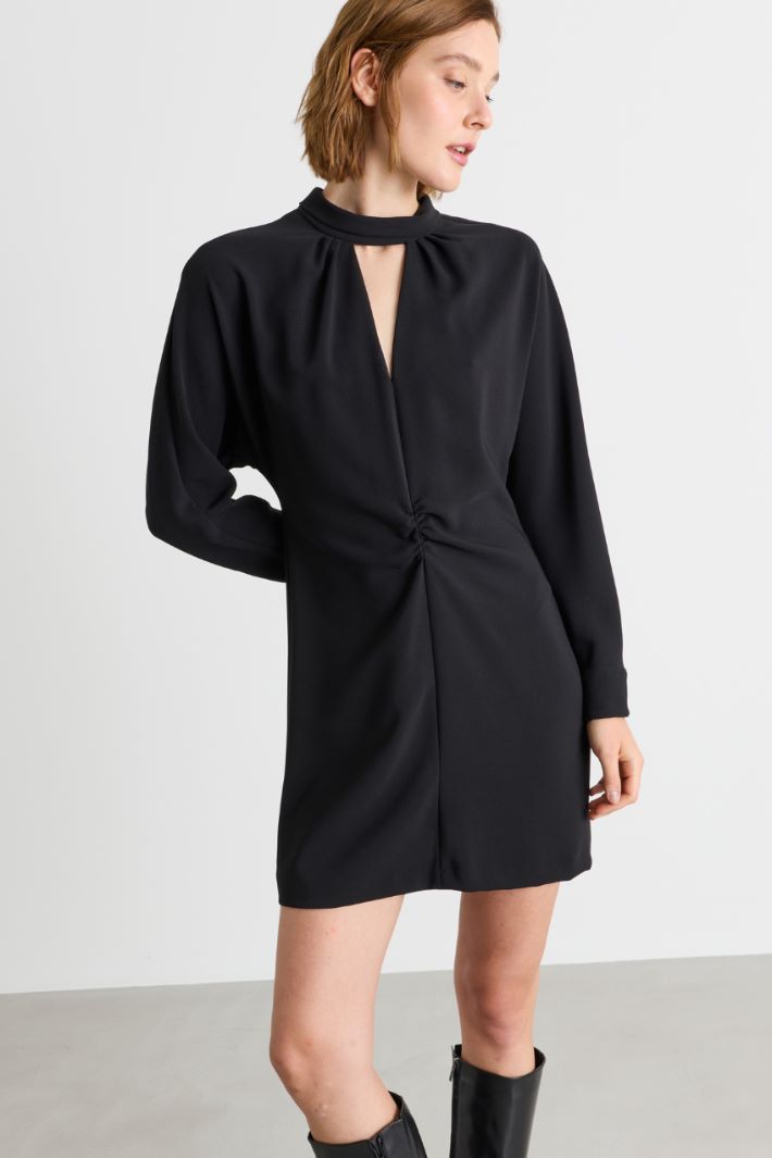 Cady sheath dress with cut-out and jewelled buttons - BLACK - Intrend - 3