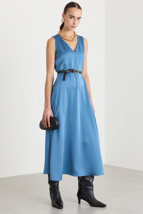 Flowing satin dress - Intrend