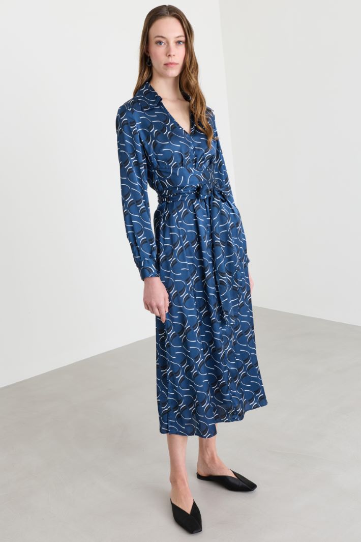 Patterned satin midi dress - BLUE - Intrend - 2