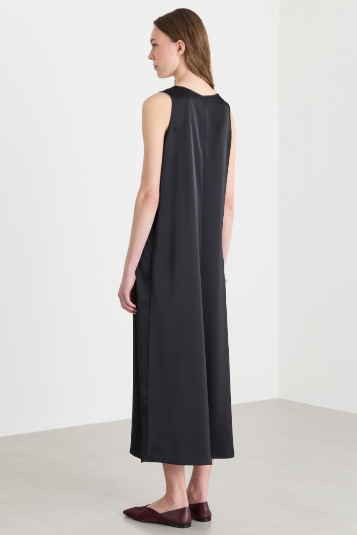 Long satin dress - BLACK - Intrend - 4