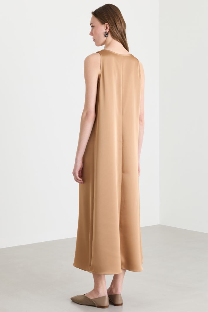 Long satin dress - CAMEL - Intrend - 4