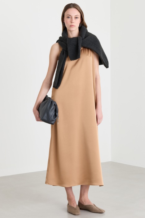 Long satin dress - Intrend