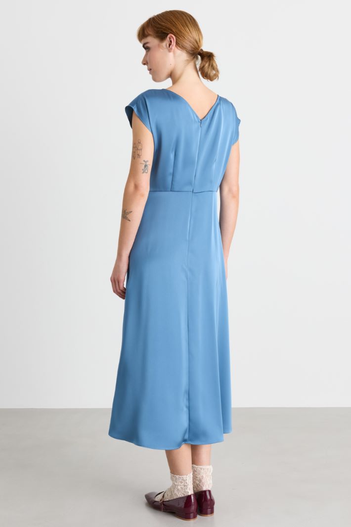 Satin midi dress - LIGHT BLUE - Intrend - 4