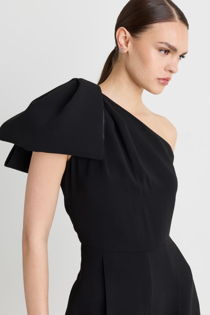 Bow-detail one-shoulder jumpsuit - BLACK - Intrend - 3