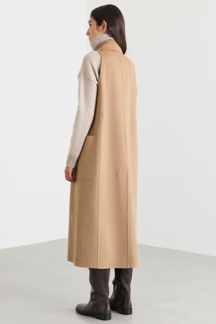 Belted sleeveless coat - CAMEL - Intrend - 4