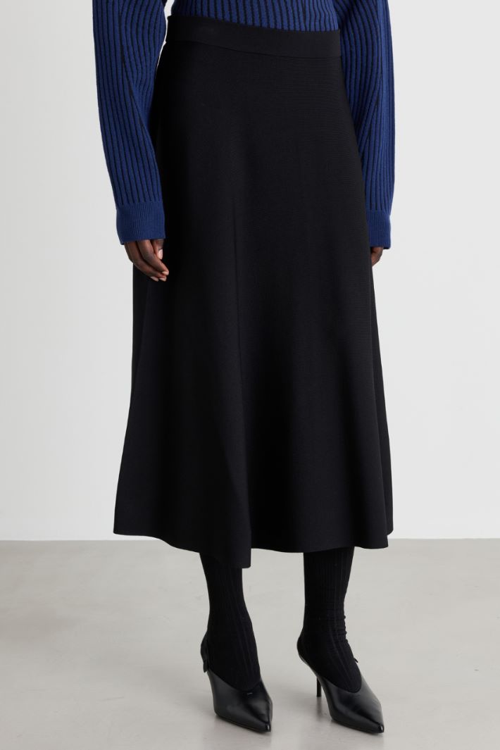 Knitted midi skirt - BLACK - Intrend - 2