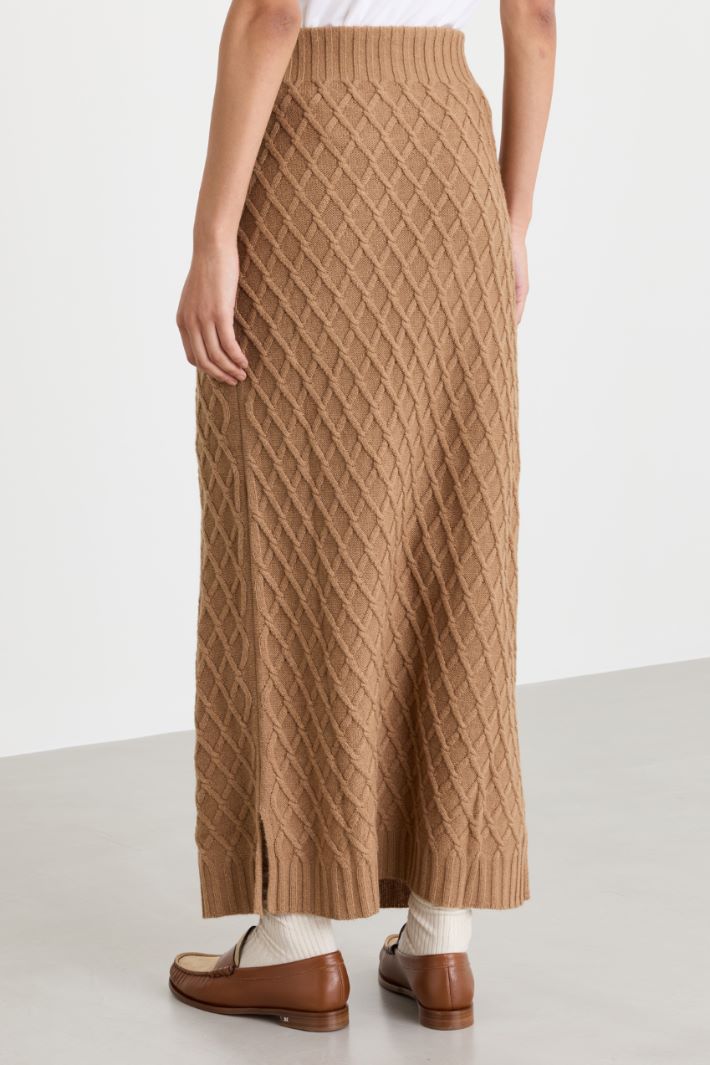 Textured cable-knit skirt - CAMEL - Intrend - 4