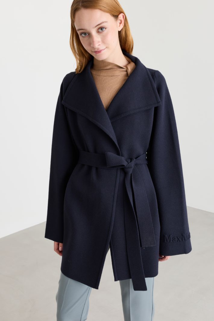 Flowing belted jacket - BLUE - Intrend - 3