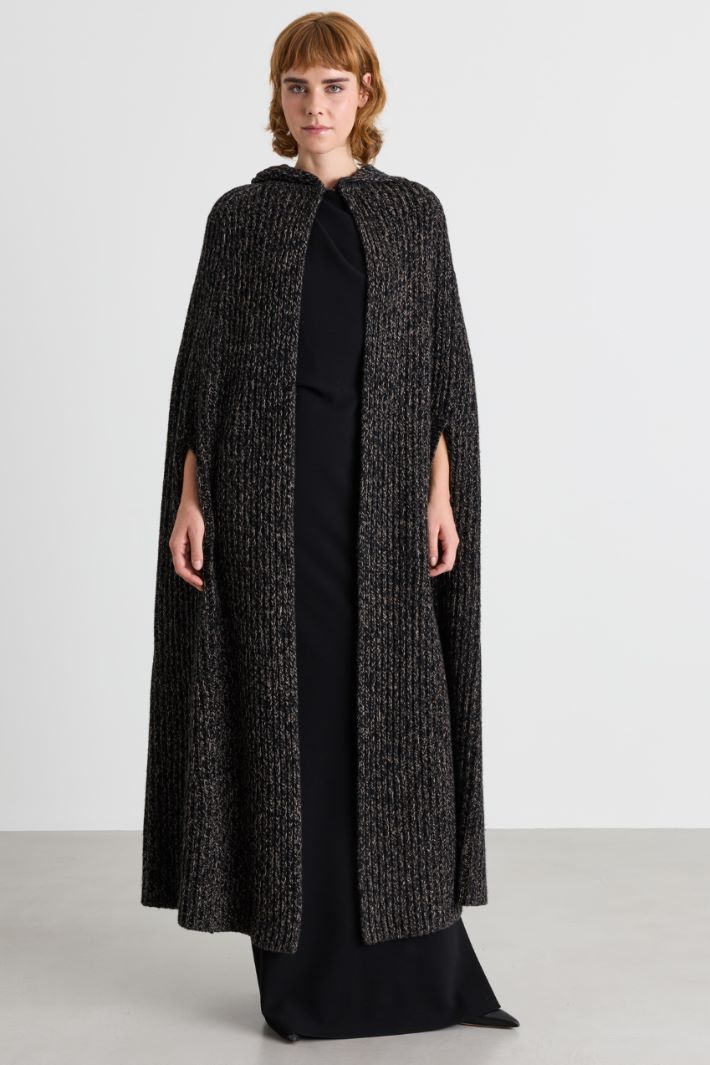 Long cape with oversized hood - BEIGE BLACK - Intrend - 2