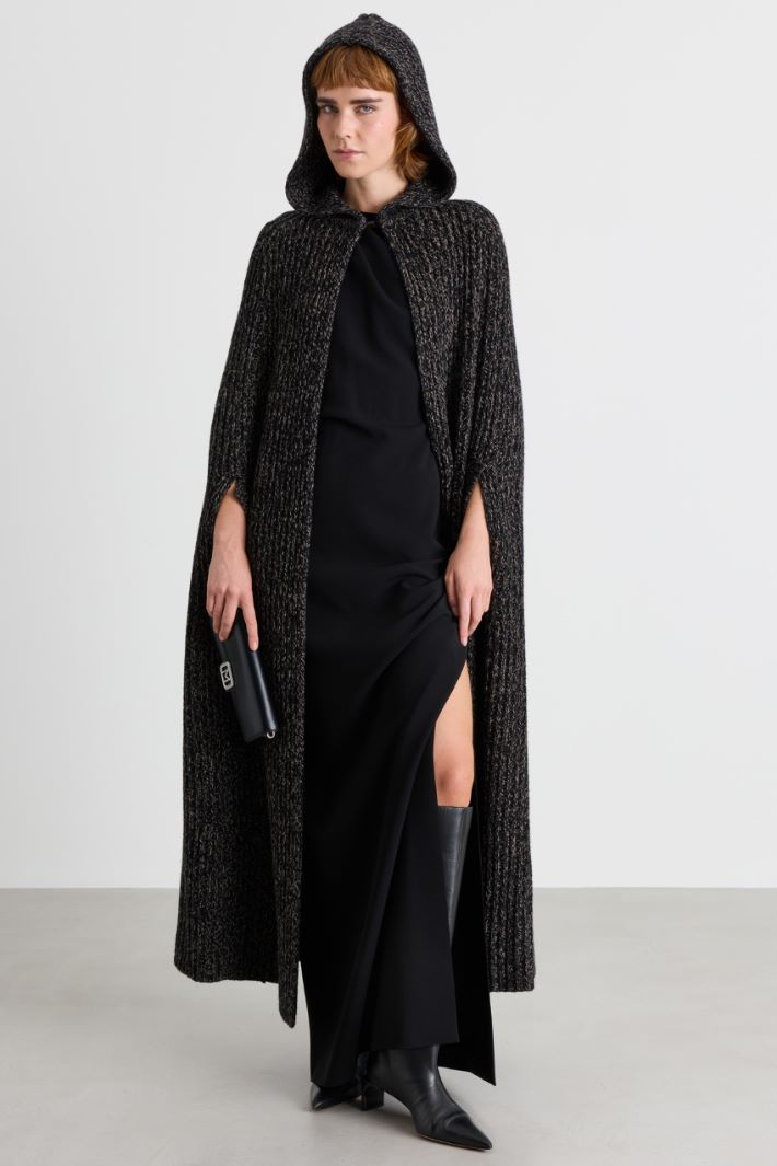 Long cape with oversized hood - BEIGE BLACK - Intrend