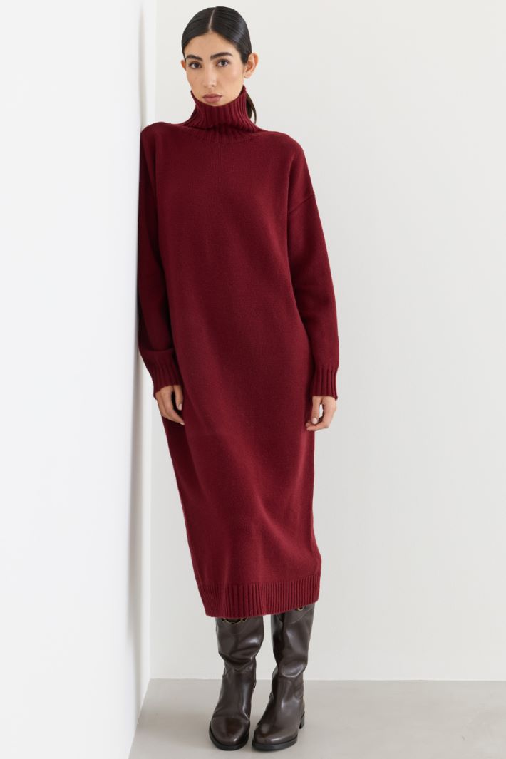 Long cashmere roll-neck dress - BORDEAUX - Intrend - 2