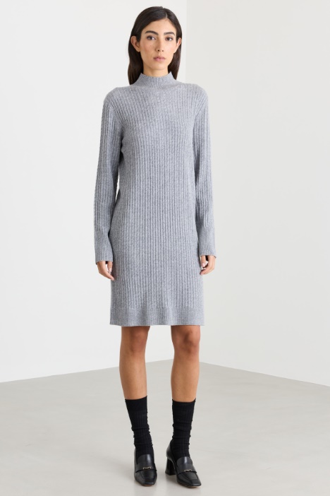 Abito in maglia a trecce